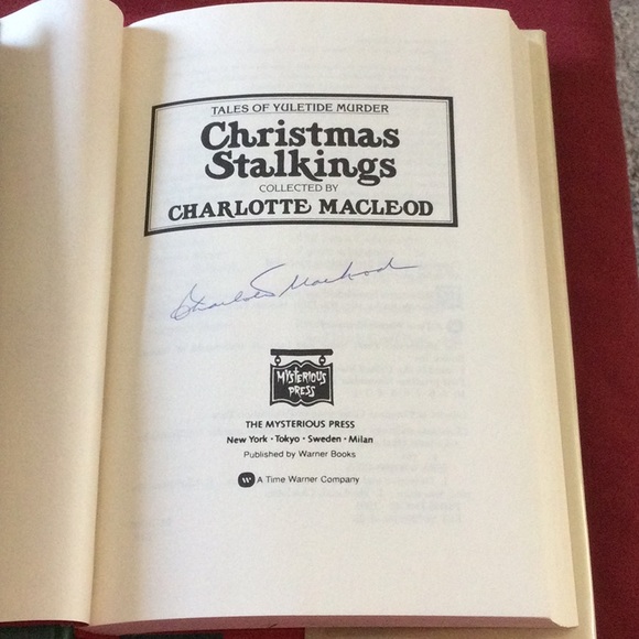 2 Autographed Books by Charlotte MacLeod - Picture 4 of 9